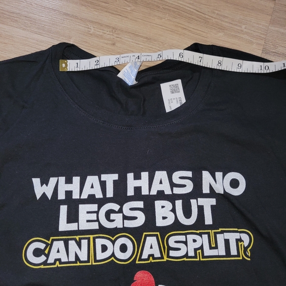 Womens Unique NWT Black Tee Shirt / Banana / Size Lg NWT - Picture 7 of 8